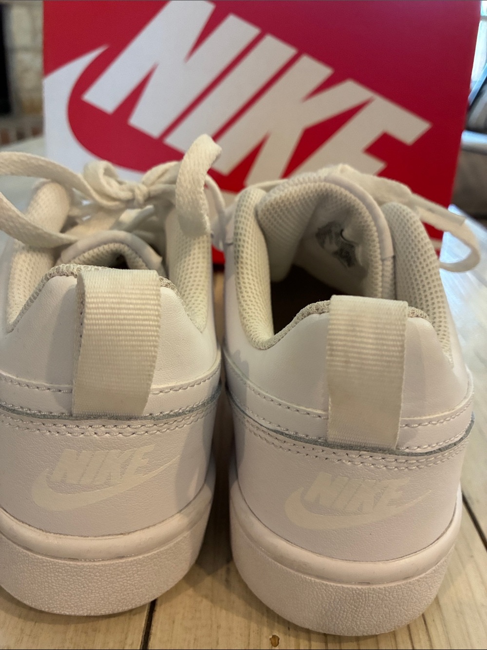 Nike Court White Low-Top Leather Sneakers - Picture 4 of 7